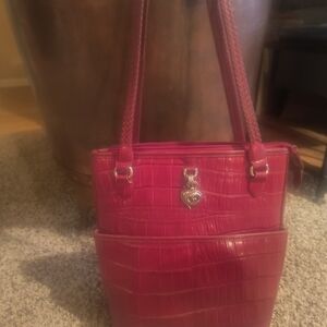 Elegant Brighton Red Croc-Embossed Shoulder Bag